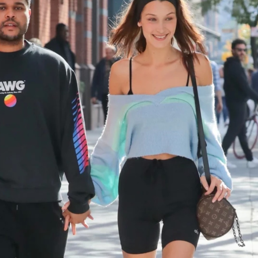 ALO YOGA BIKER SHORTS - as seen on bella hadid